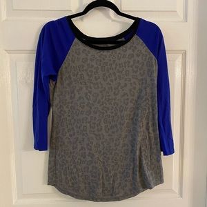 Cheetah print American Eagle baseball tee
